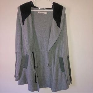Blanc Noir Hooded Gray Sweater (L)